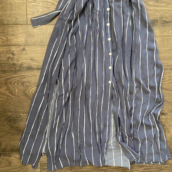 Abercrombie Collared Button-Up Tie-Waist Midi Dress with Split Hem - Picture 3 of 5